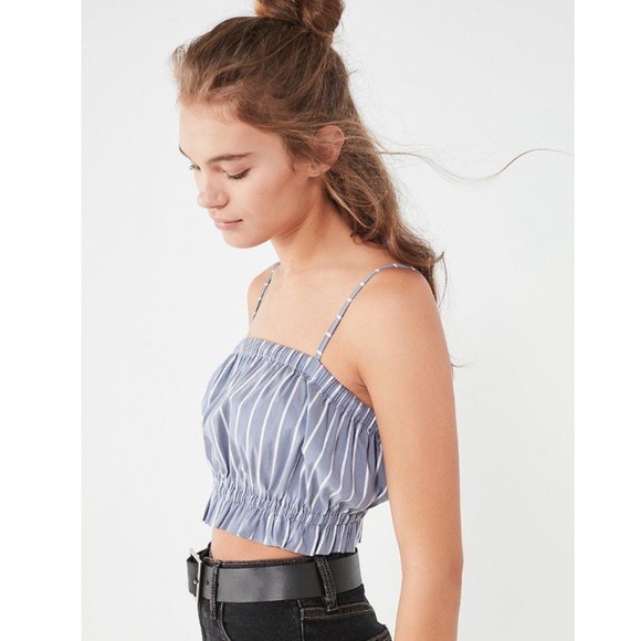 Urban outfitters Elaina ruffle crop top - Picture 2 of 3
